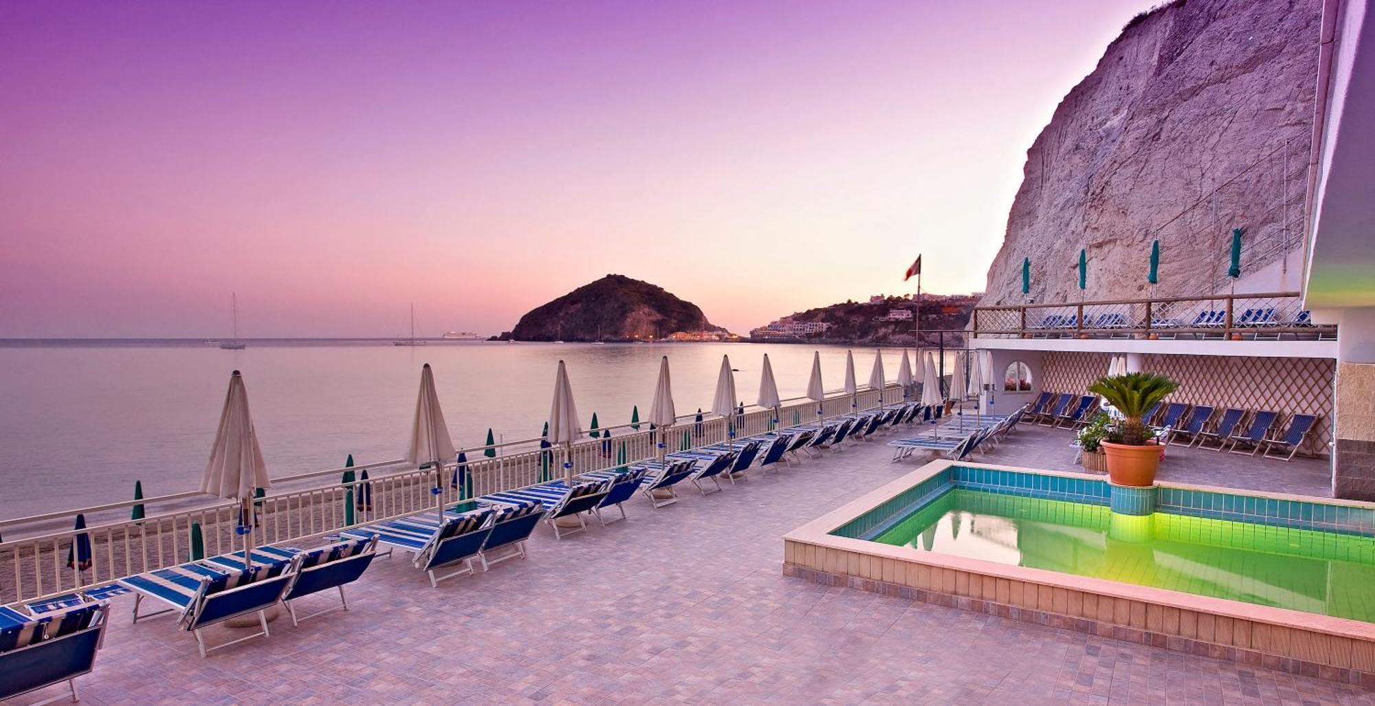 Hotel Vittorio Beach Resort Barano dʼIschia Exteriör bild