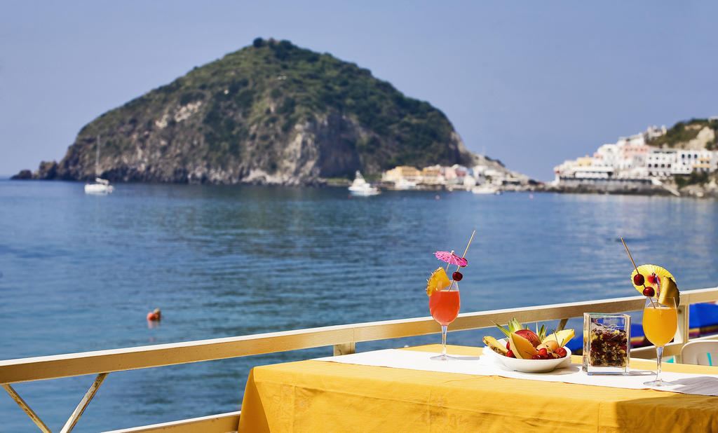 Hotel Vittorio Beach Resort Barano dʼIschia Exteriör bild